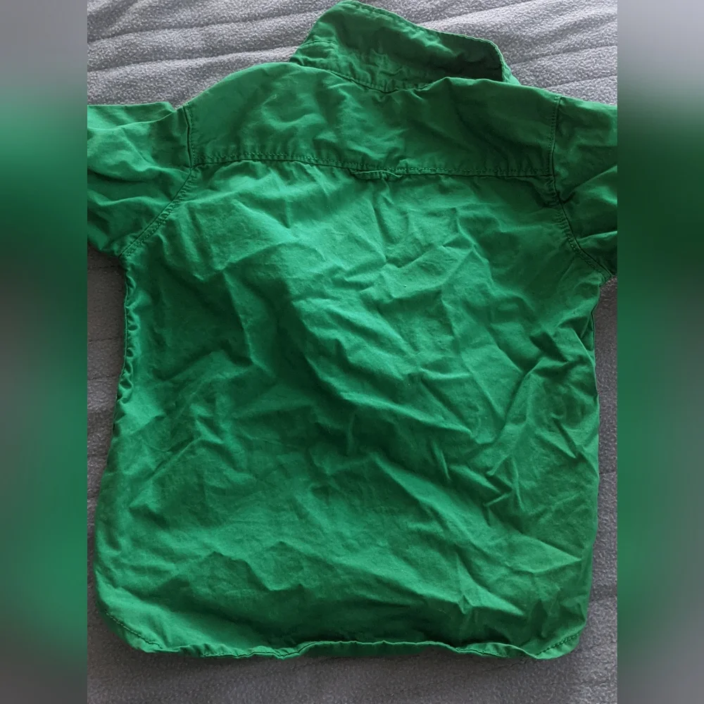 H&M Boys Solid Green Shirt - Picture 2 of 5
